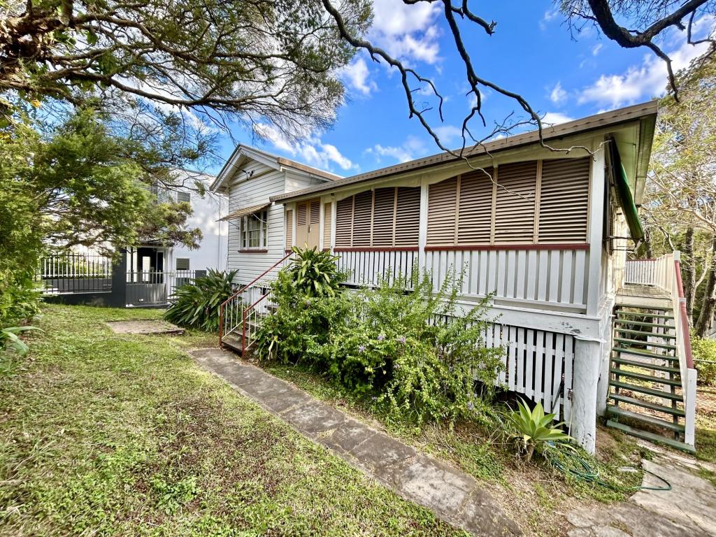 69 Brown Pde, Ashgrove, QLD 4060