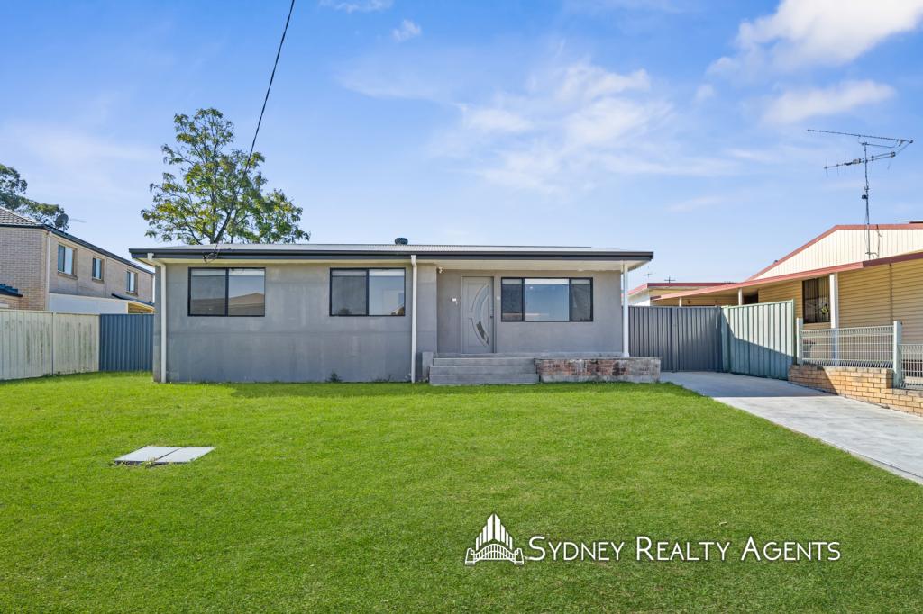 10 KENNY AVE, CASULA, NSW 2170