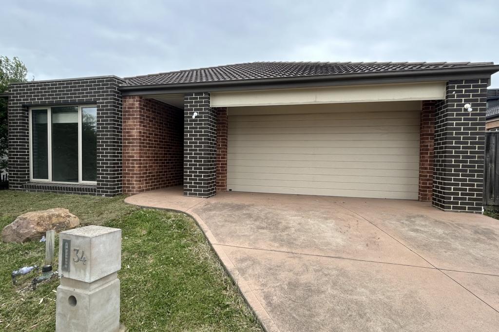 34 Landini Cct, Cranbourne North, VIC 3977