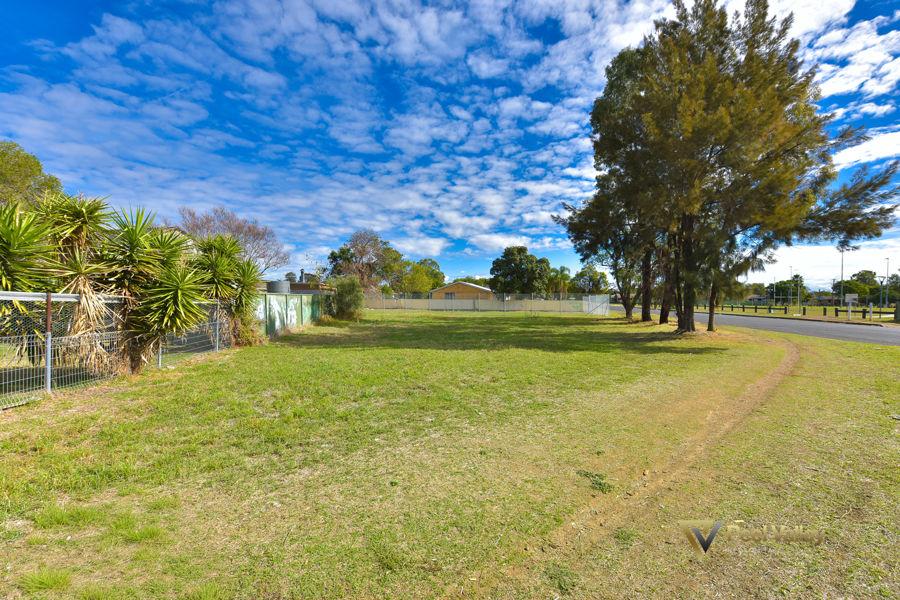 38 Bourne St, West Tamworth, NSW 2340