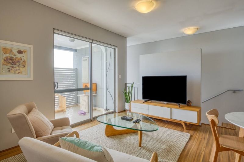 8/12 Smiths Ave, Redcliffe, WA 6104