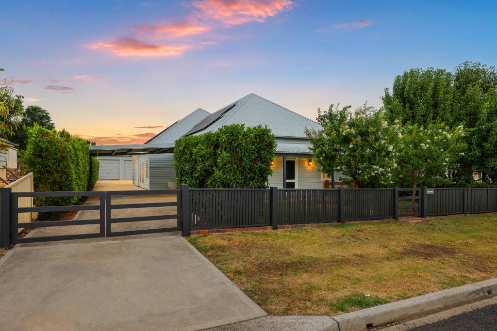 13 Sydney St, Scone, NSW 2337