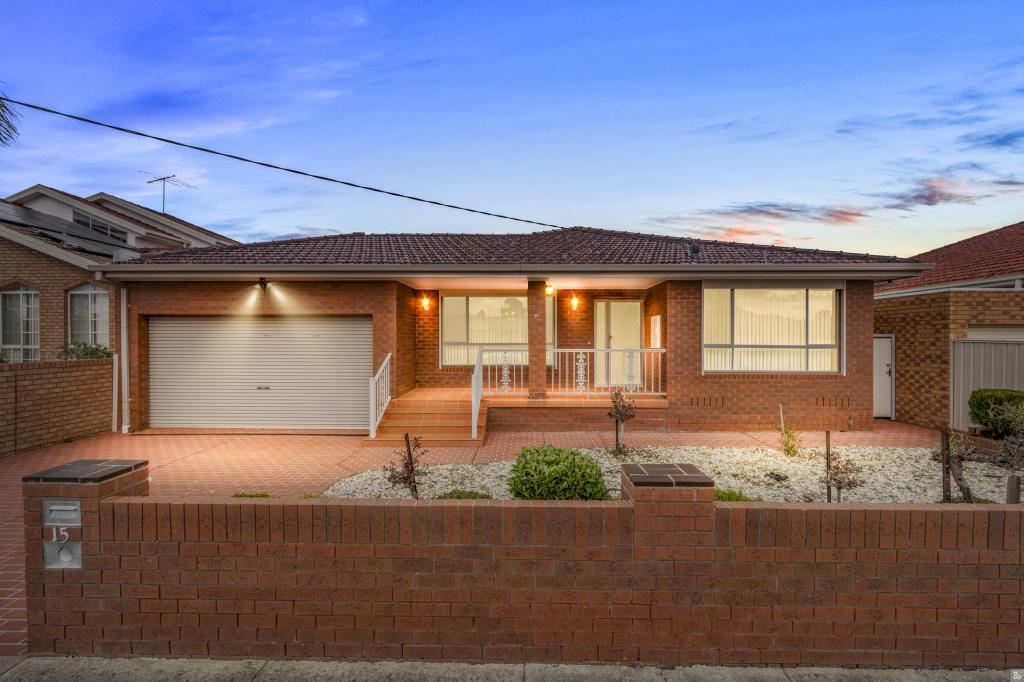 15 ELAINE CL, EPPING, VIC 3076