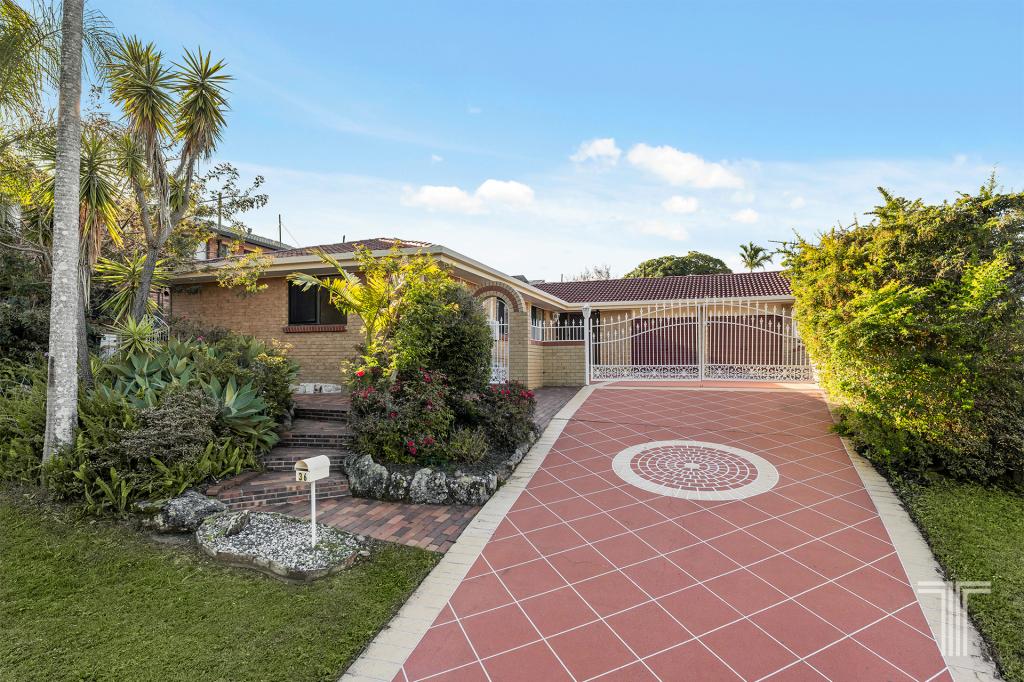 36 Weekes Rd, Carindale, QLD 4152