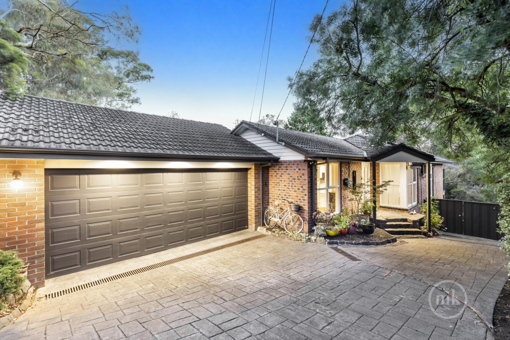 34 CRESSY ST, MONTMORENCY, VIC 3094