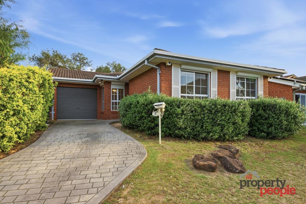 8 Jillian Pl, Macquarie Fields, NSW 2564