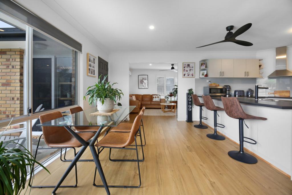 117 Honeyeater Dr, Burleigh Waters, QLD 4220