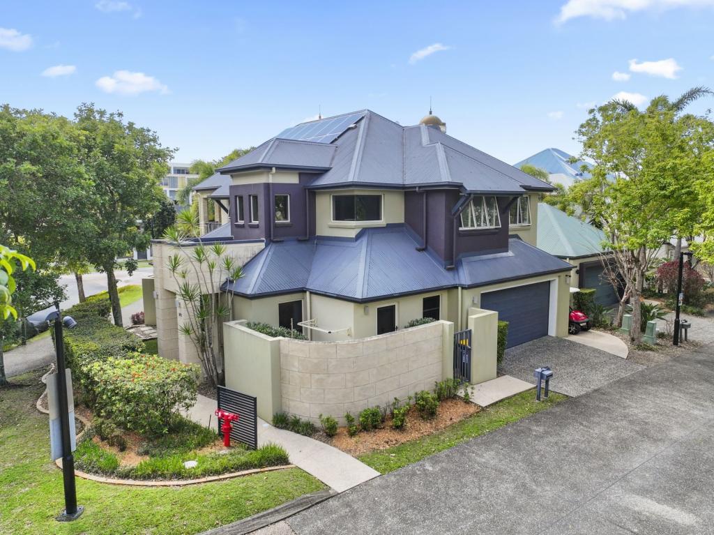 3071 Quay South Dr, Carrara, QLD 4211