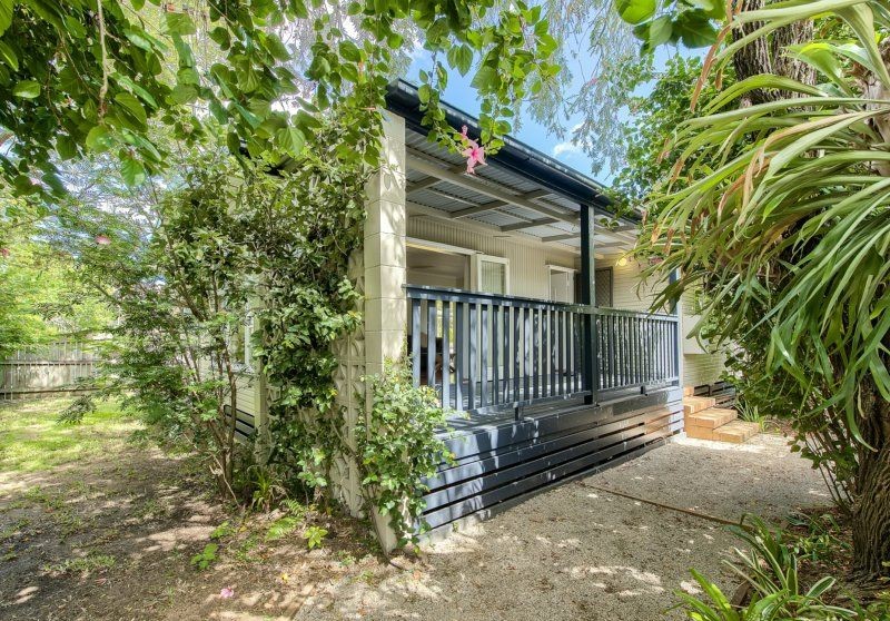 1087 Oxley Rd, Oxley, QLD 4075