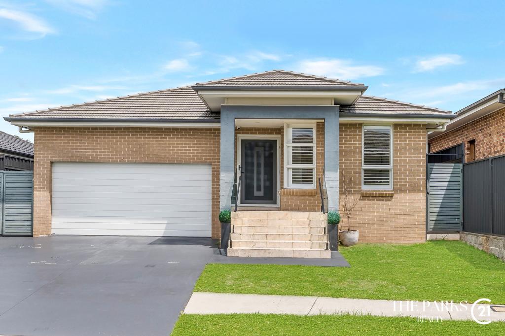 12 Bryant Ave, Middleton Grange, NSW 2171