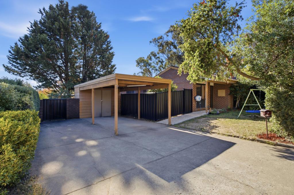 7 Burge Cl, Holt, ACT 2615