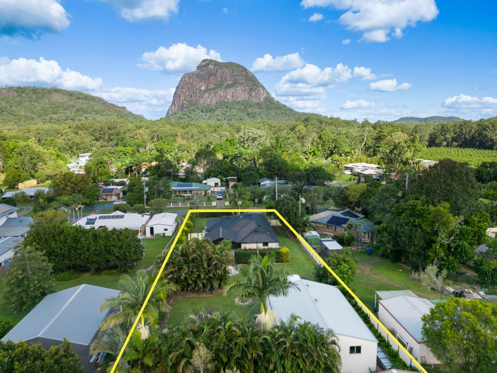 7 Parkview Rd, Glass House Mountains, QLD 4518