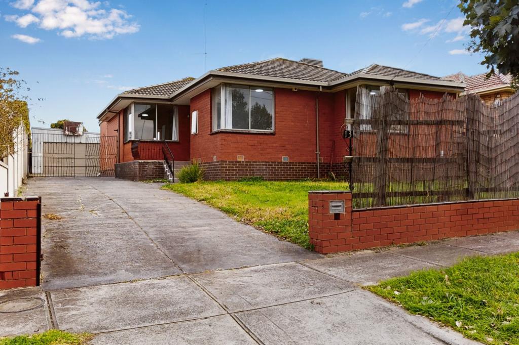 135 John St, Glenroy, VIC 3046