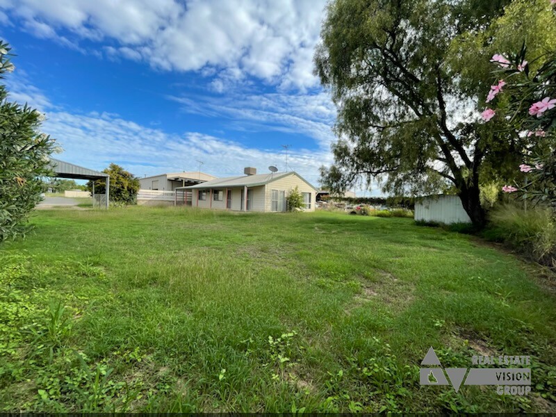 Contact Agent For Address, Blackwater, QLD 4717