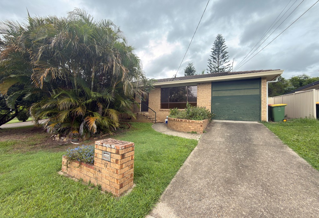 17 Mcinnerney St, Collingwood Park, QLD 4301