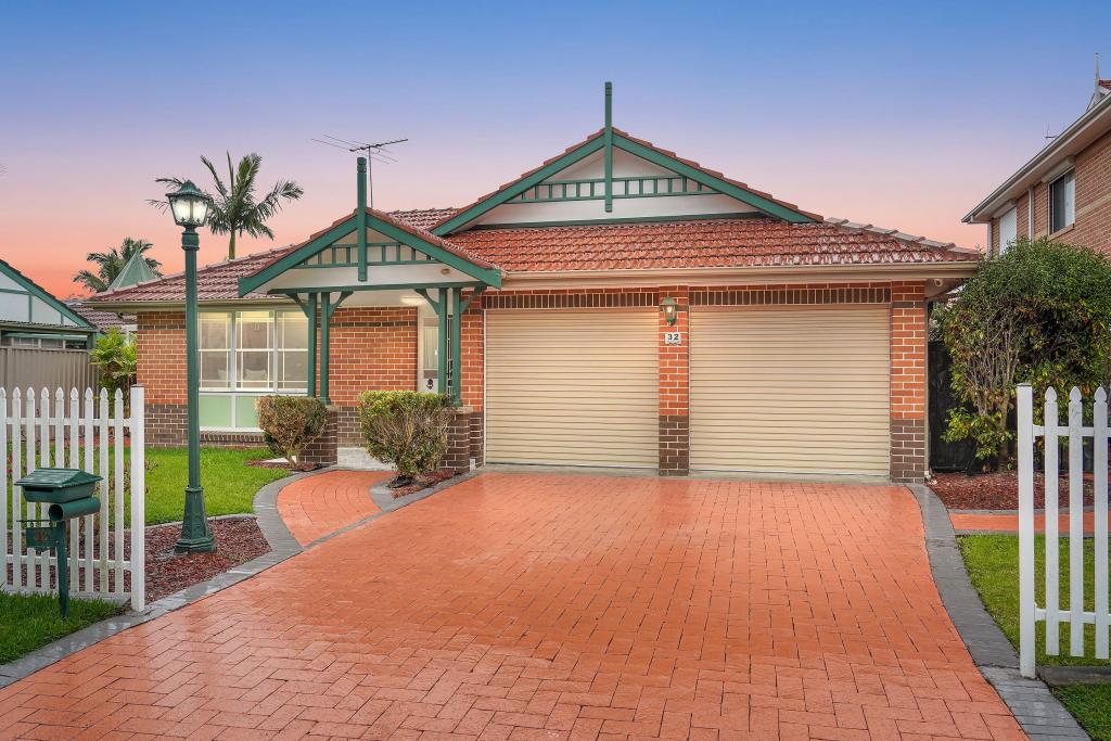 32 Hampton Cres, Prospect, NSW 2148