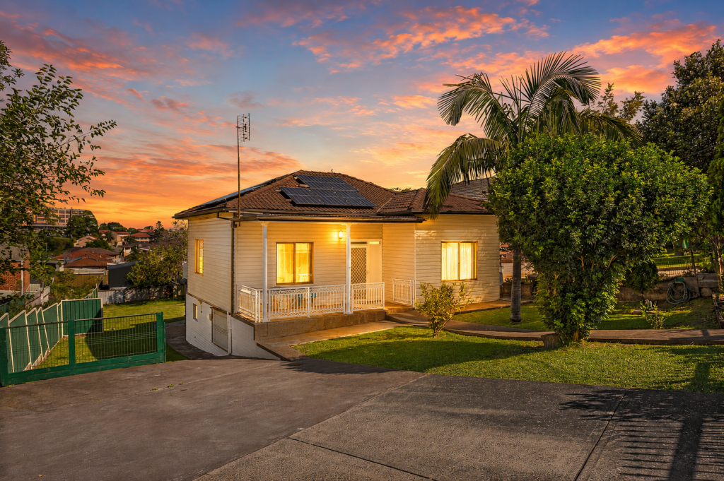 1 Minnegang St, Warrawong, NSW 2502