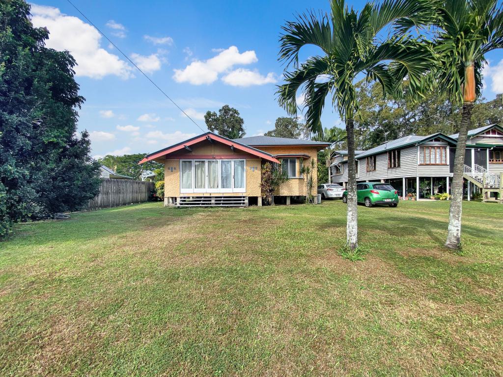 14 Manon St, Armstrong Beach, QLD 4737