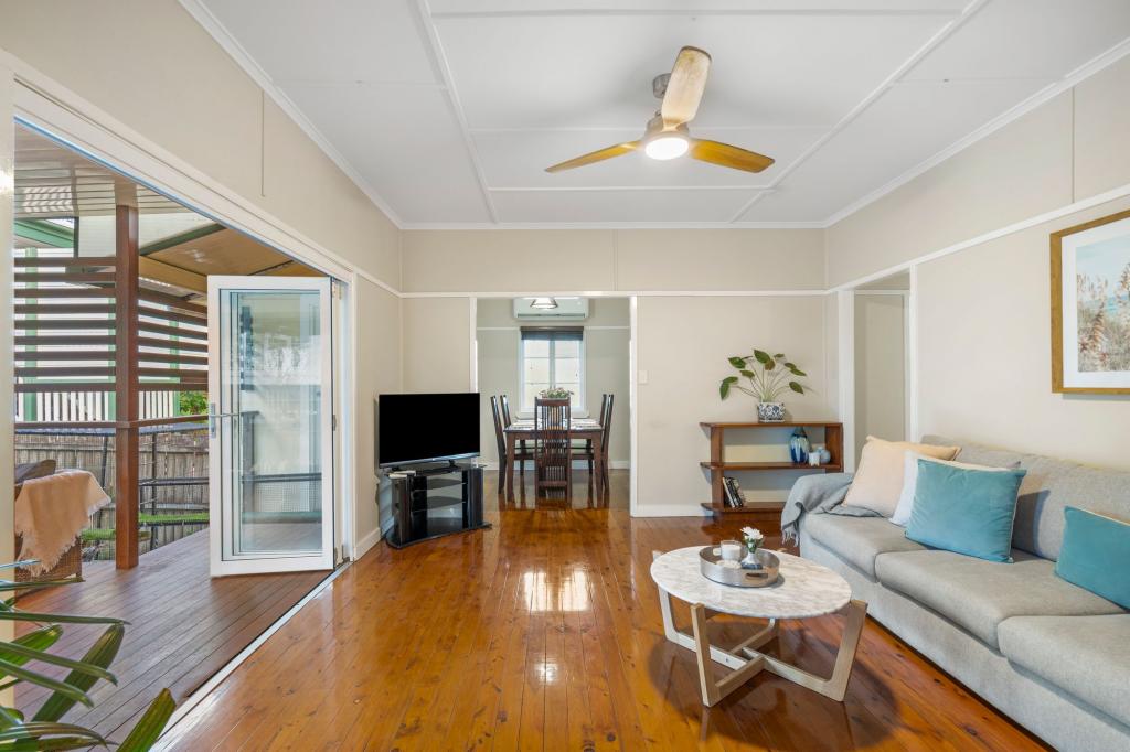 35 Ellen St, Oxley, QLD 4075