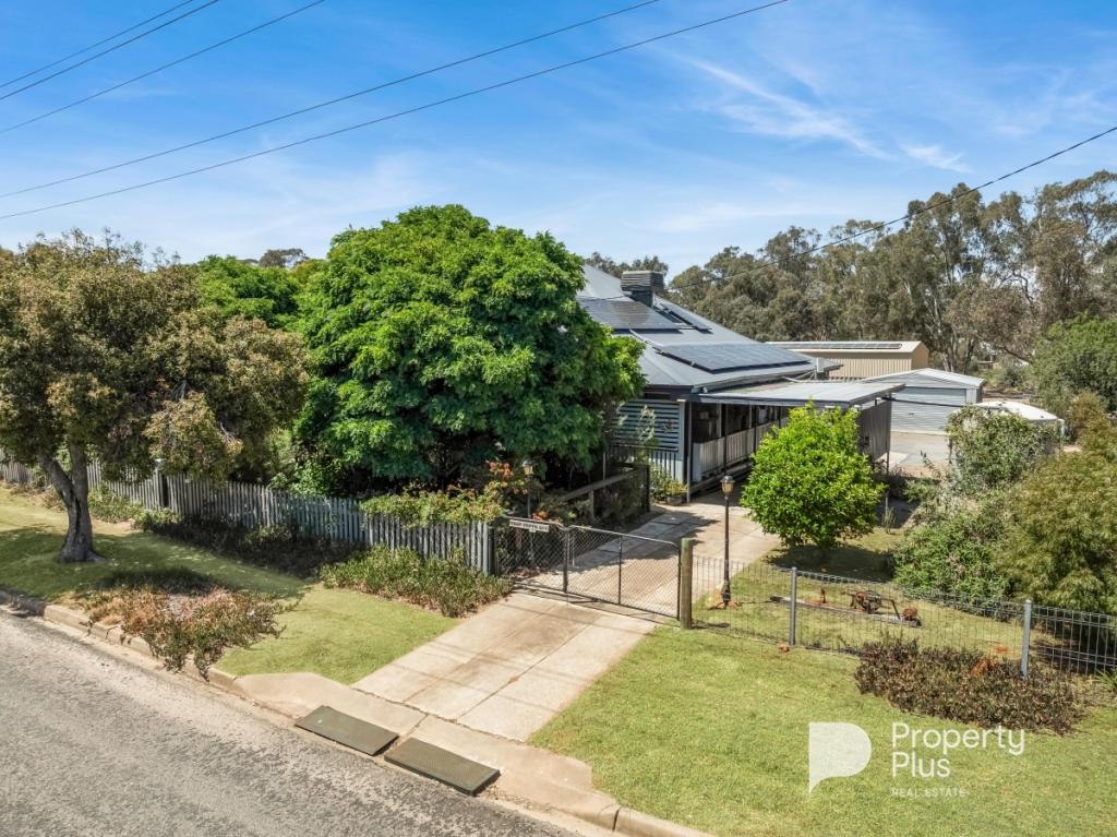 12 Inglewood Rd, St Arnaud, VIC 3478