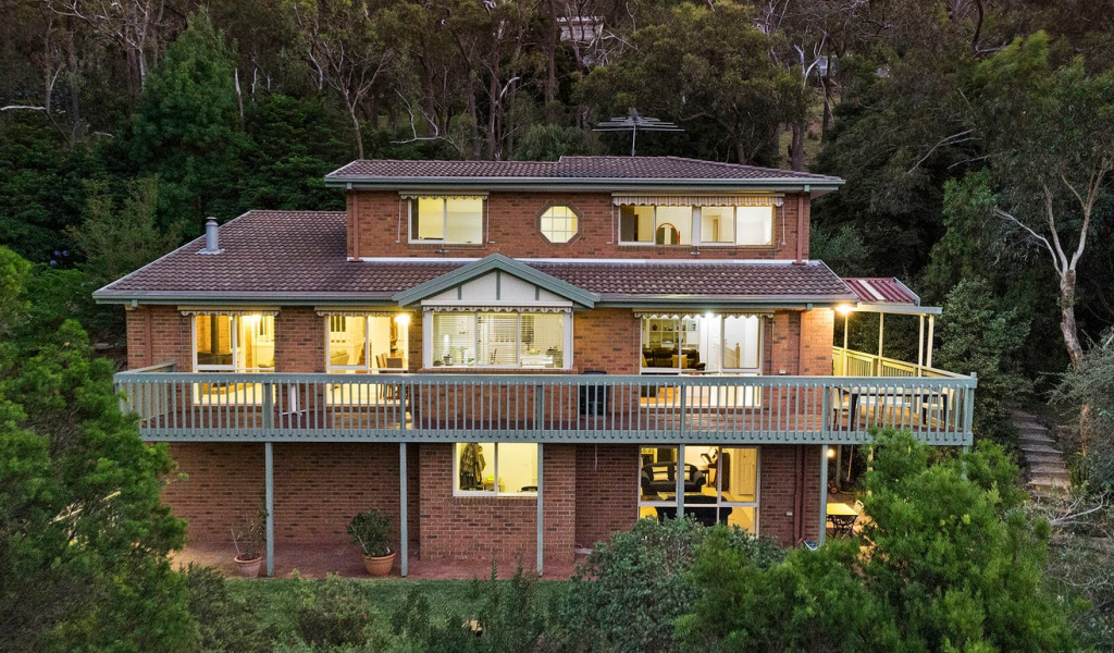 2 Ropley Gra, Upwey, VIC 3158