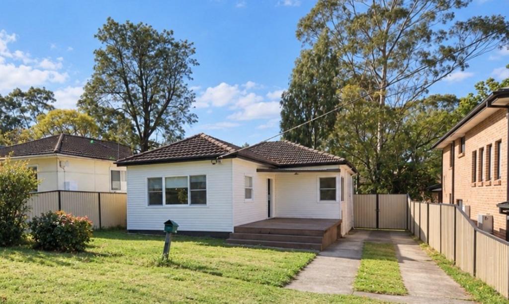 17 ROGERS ST, WENTWORTHVILLE, NSW 2145