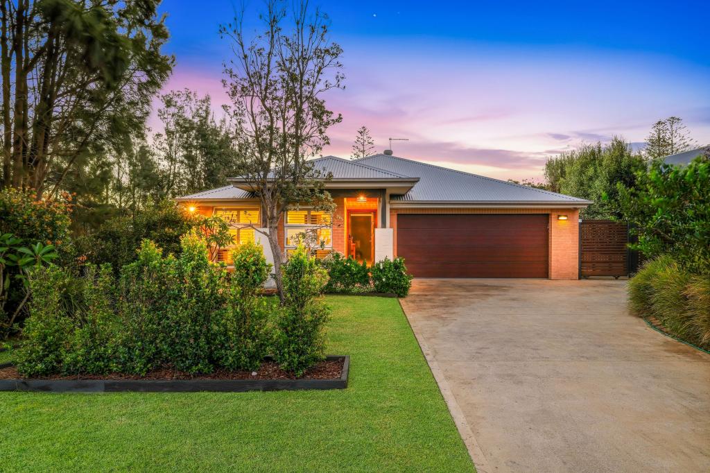 23 Eastbourne Ave, Culburra Beach, NSW 2540