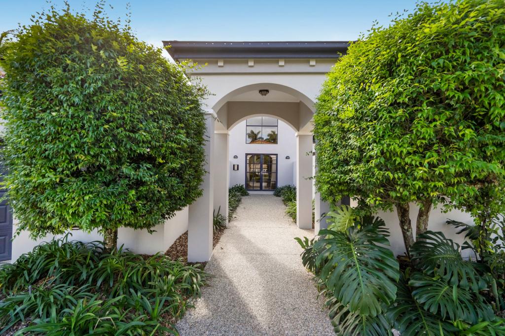 3273 Palladian Drive Dr, Hope Island, QLD 4212