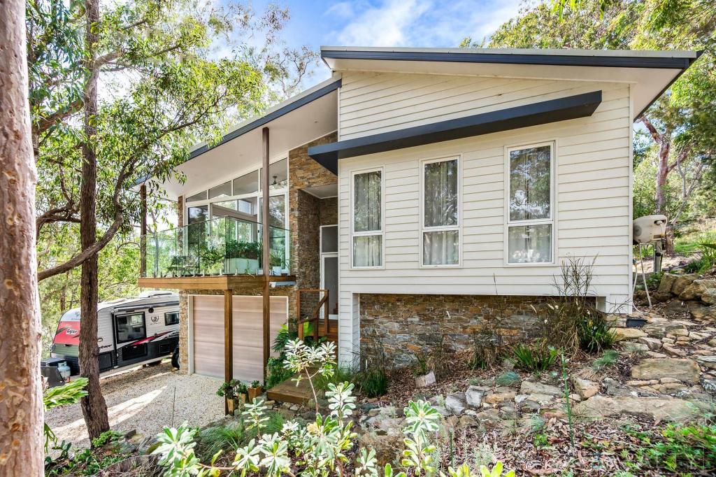 2 Lake Ridge Lane, Murrays Beach, NSW 2281