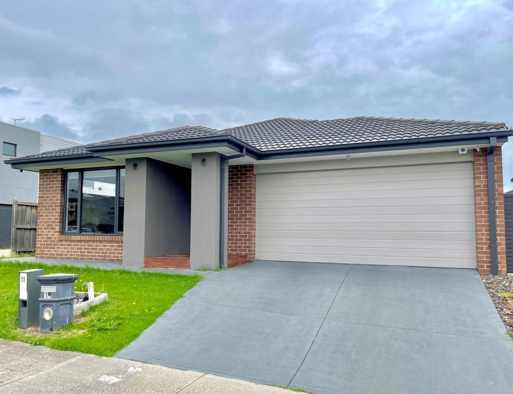11 Yellowgum Ave, Lyndhurst, VIC 3975