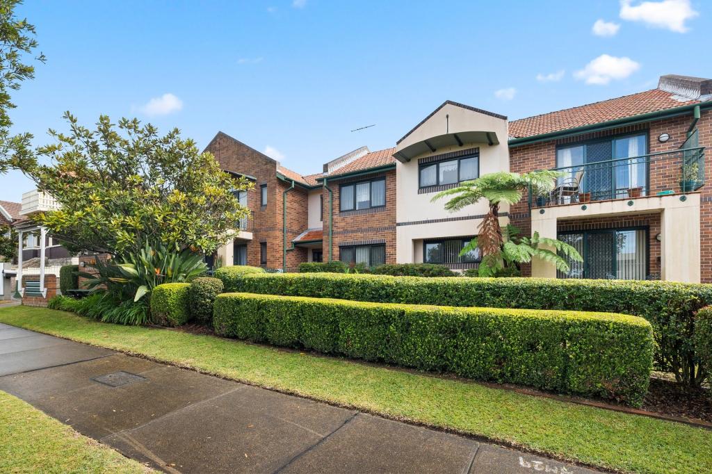 4/12 CLEMENTS ST, DRUMMOYNE, NSW 2047