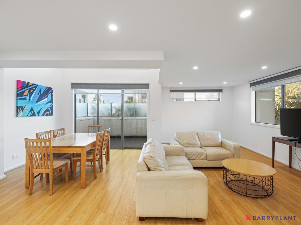 1/232 Settlement Rd, Cowes, VIC 3922