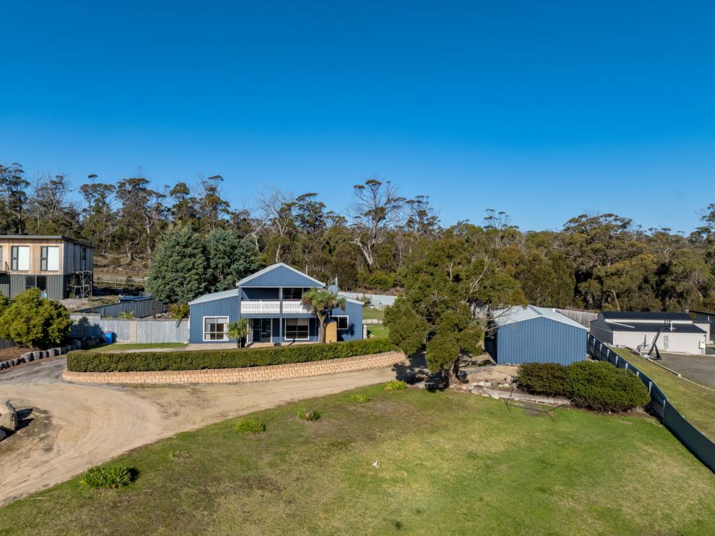 33 Coffey Dr, Binalong Bay, TAS 7216