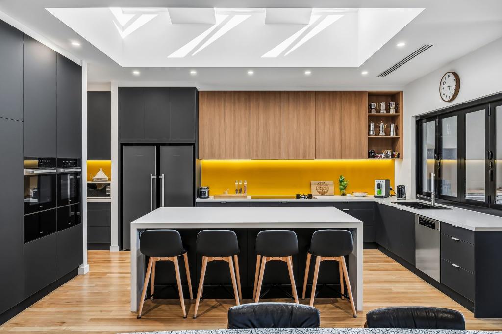 29 Blue Sails Ct, West Lakes, SA 5021