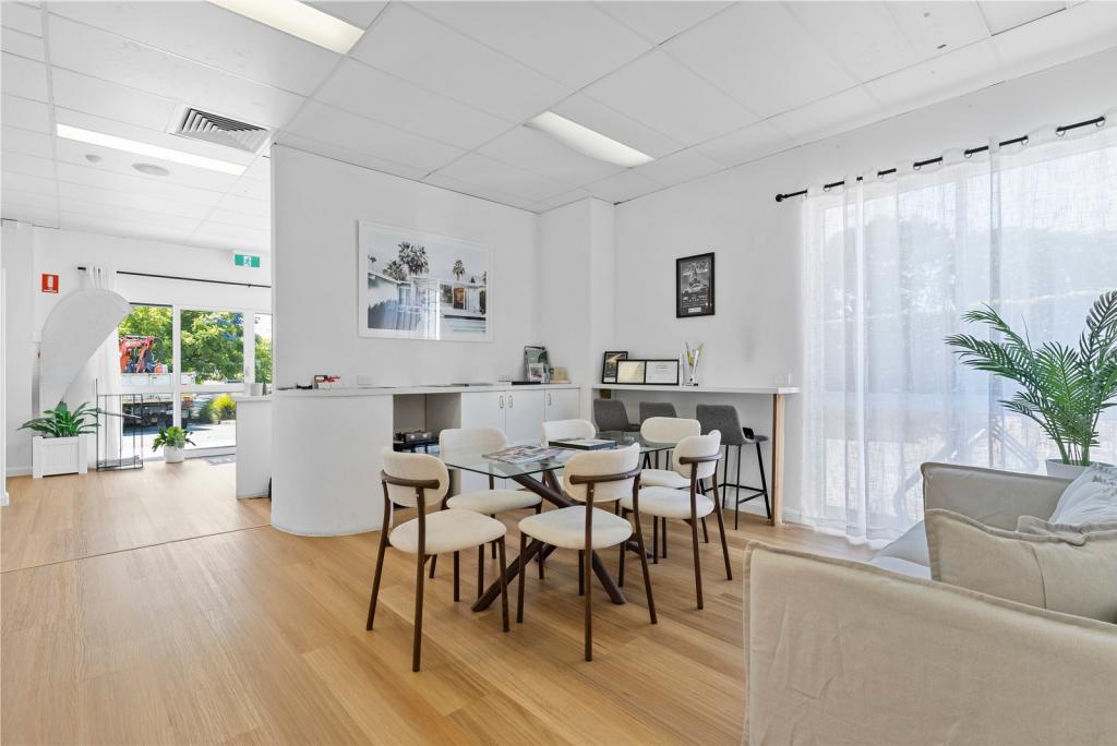1 & 2/175-183 Ferry Rd, Southport, QLD 4215