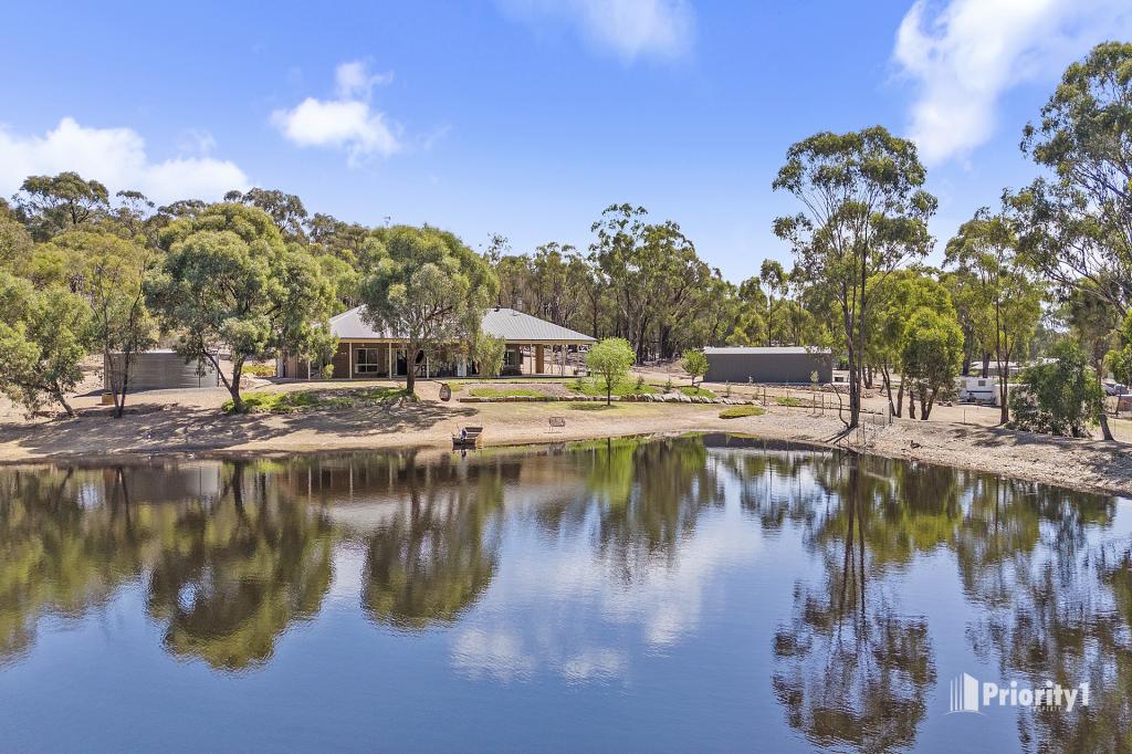 13 Stumpy Gully Trk, Maiden Gully, VIC 3551