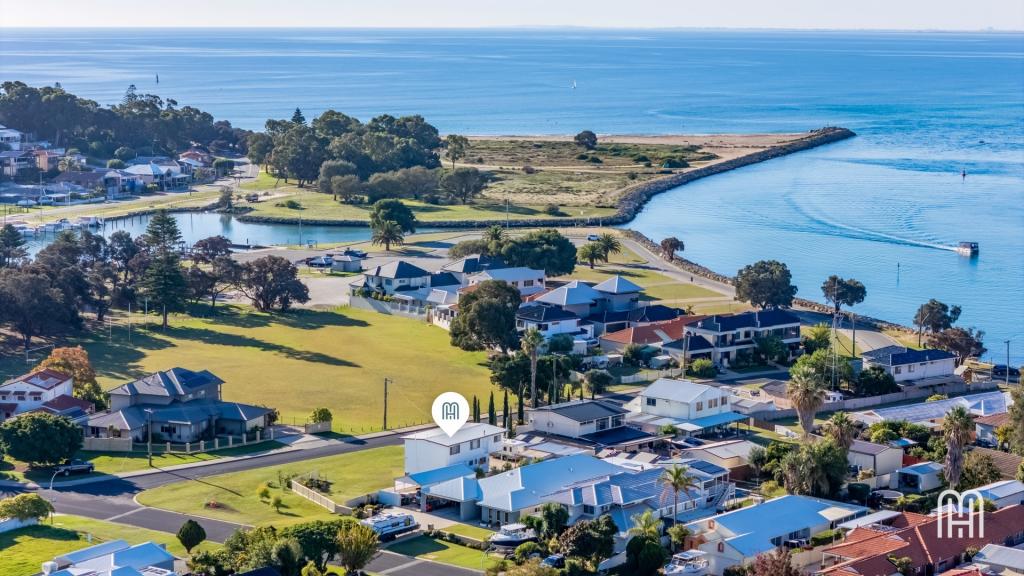 36 Leighton Rd E, Halls Head, WA 6210
