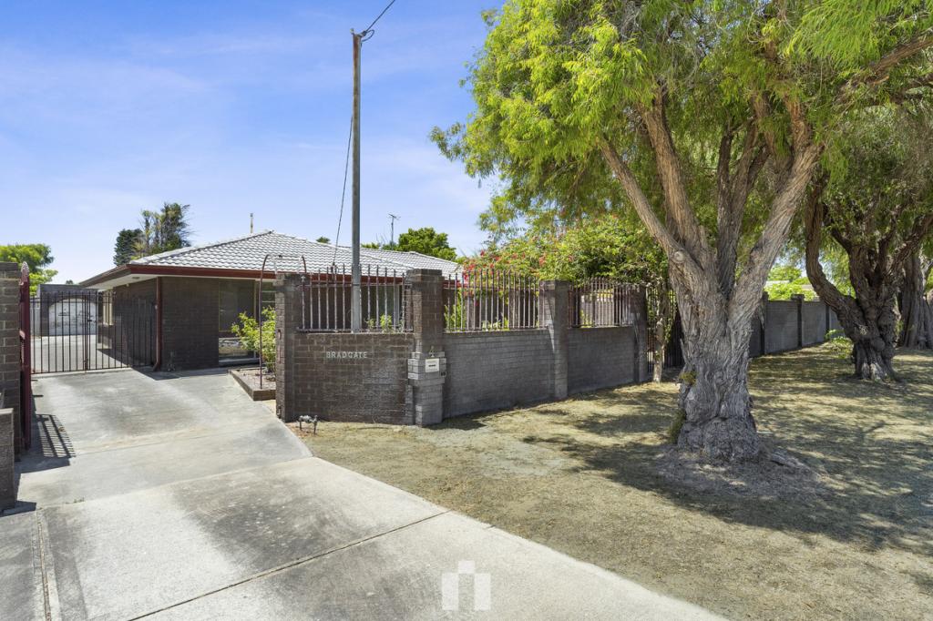 4 Bampton Way, Warnbro, WA 6169