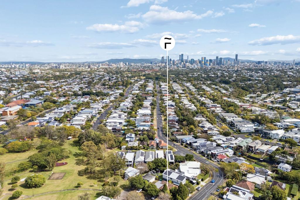 22 Russell Ave, Norman Park, QLD 4170