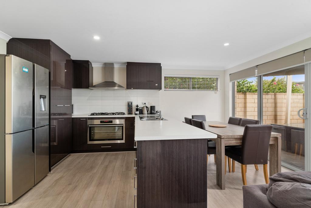8/17 Lapage St, Belmont, WA 6104