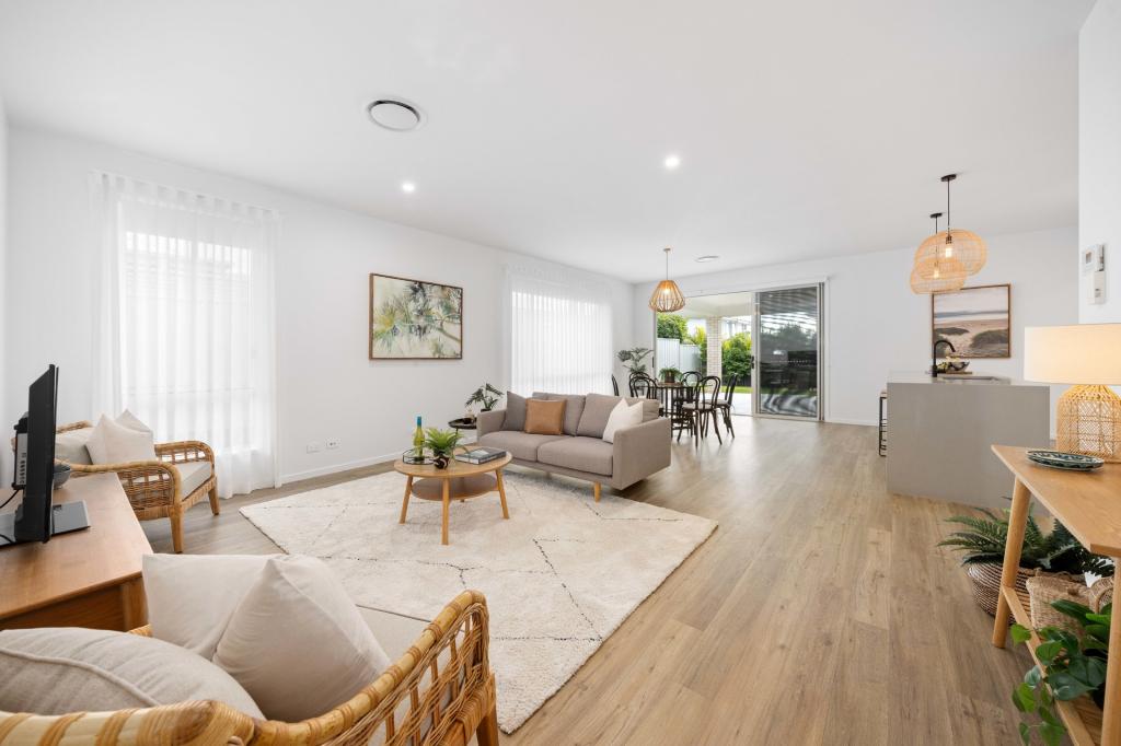21 Aquarius Ave, Lake Cathie, NSW 2445