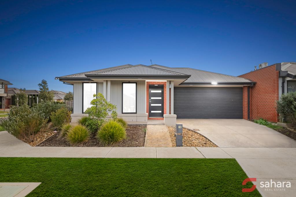 10 BLACKSCROFT RD, THORNHILL PARK, VIC 3335