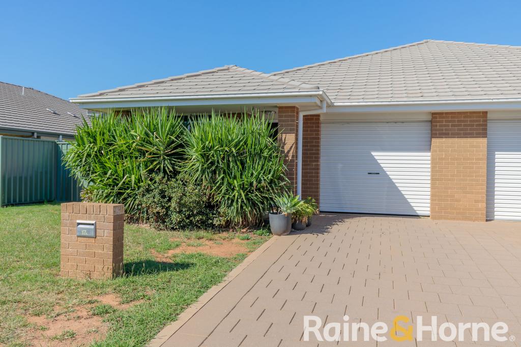 17a Magnolia Bvd, Dubbo, NSW 2830