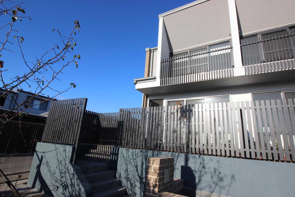 22 ALIGHT CCT, CAMERON PARK, NSW 2285