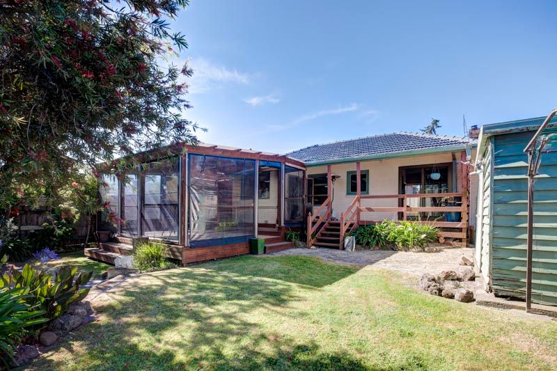 5 Friendship Sq, Cheltenham, VIC 3192