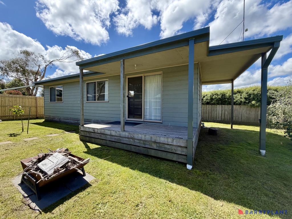 74A HALFORD ST, INVERLOCH, VIC 3996