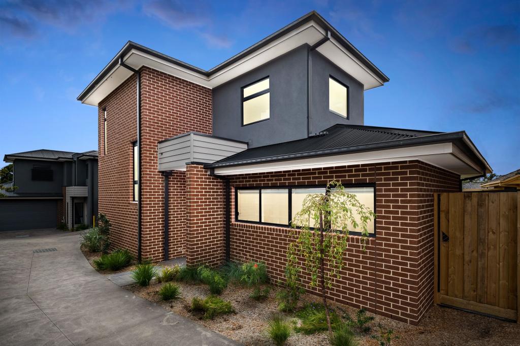 2/61 SCREEN ST, FRANKSTON, VIC 3199