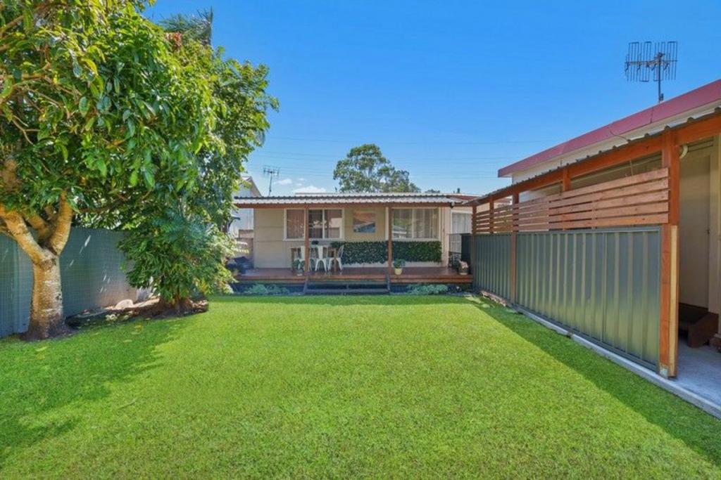 16 Eames Ave, North Haven, NSW 2443