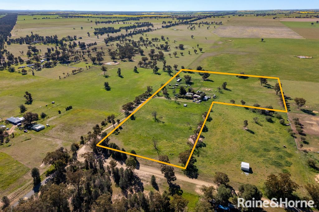 90 River St, Currawarna, NSW 2650