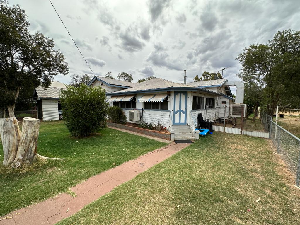 33 Galatea St, Charleville, QLD 4470